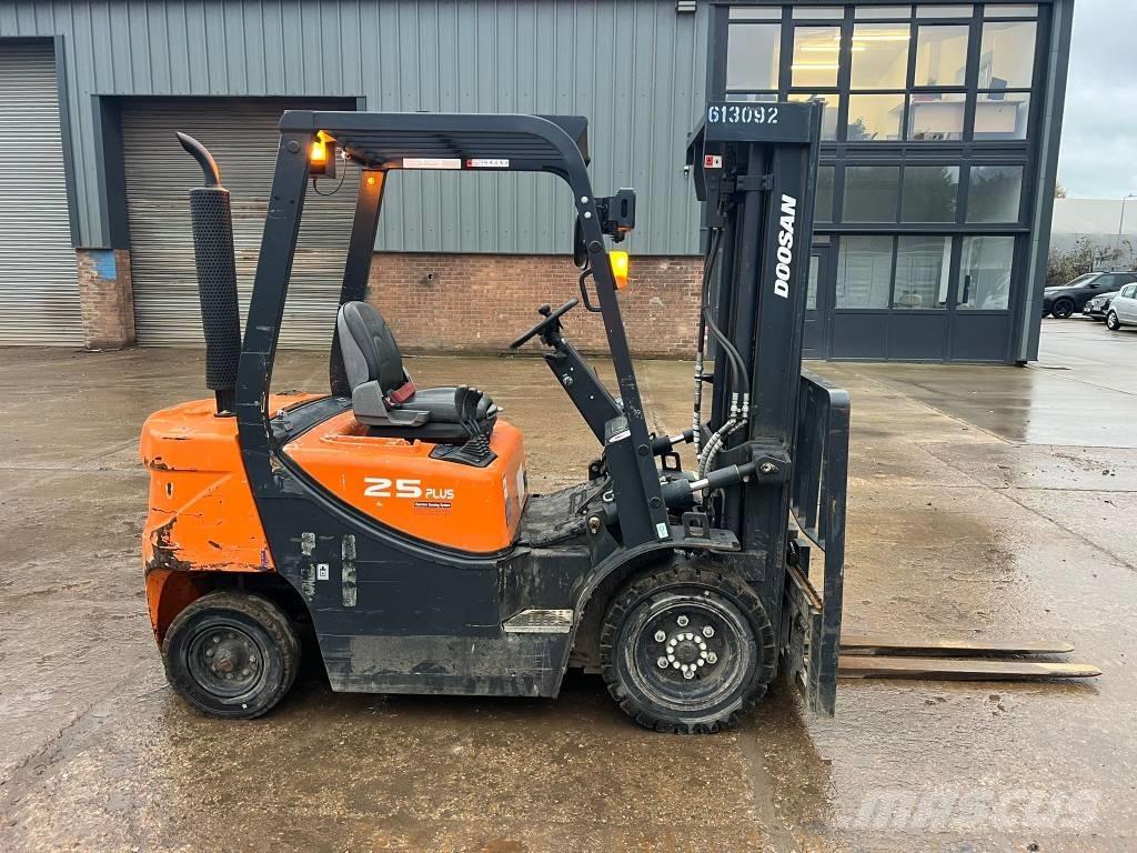 Doosan D 25 GP Wózki Diesla
