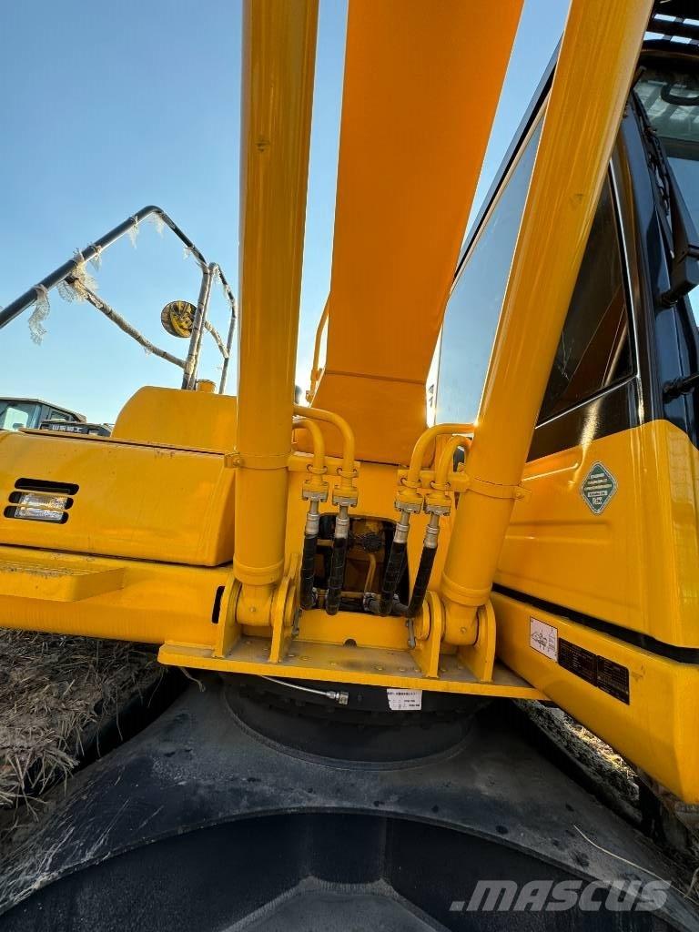 Komatsu PC 210 Koparki gąsienicowe