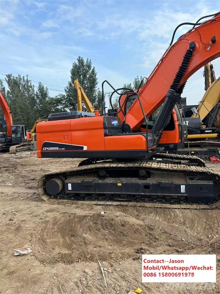 Doosan DX 225 LCA Koparki gąsienicowe