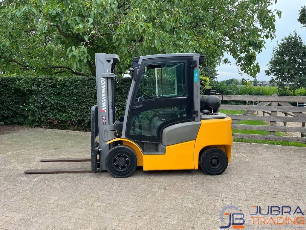 Jungheinrich TFG 425 Wózki LPG