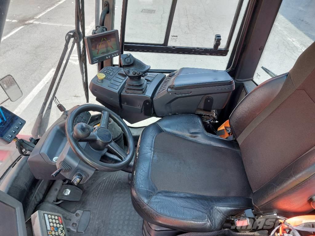 Kalmar DRG450-65S5 Wozy do składowania i transportu kontenerów
