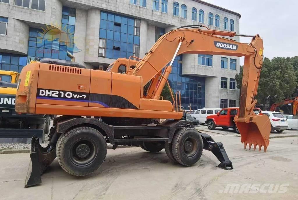 Doosan DH 210 W-7 Koparki kołowe