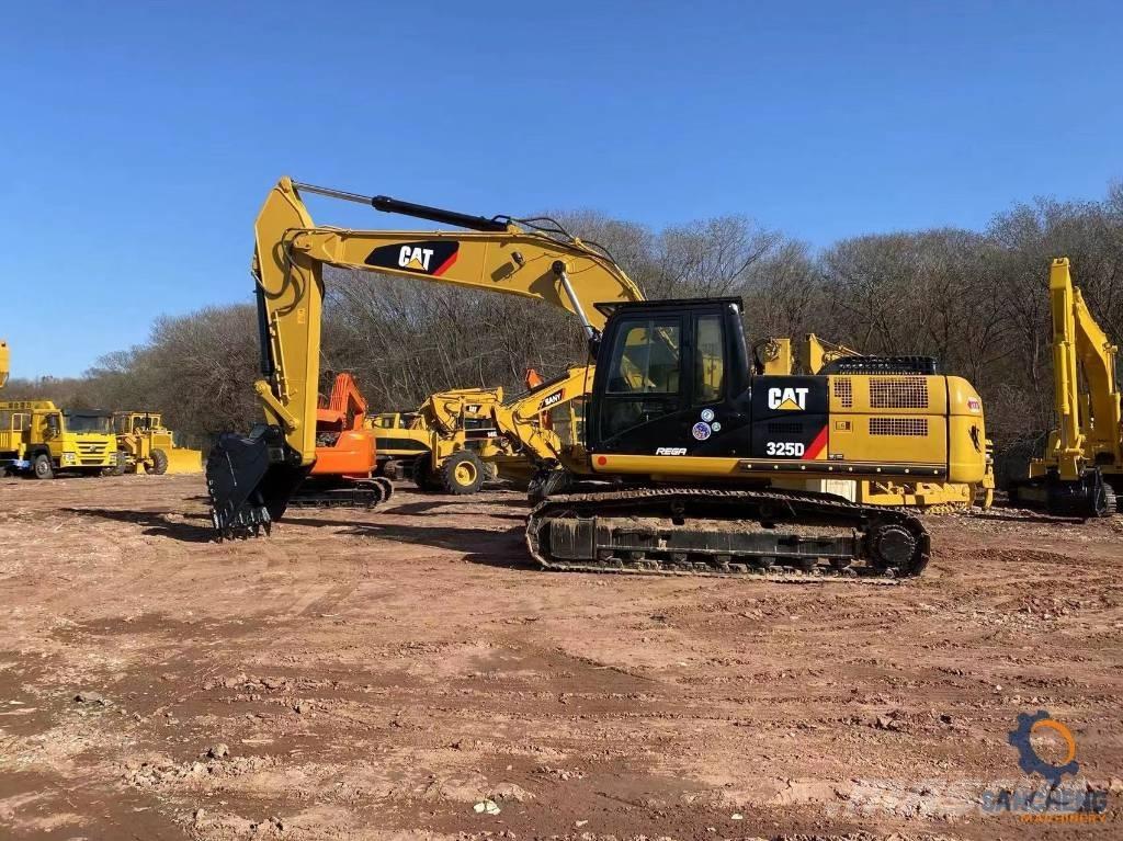 CAT 325 D Koparki gąsienicowe