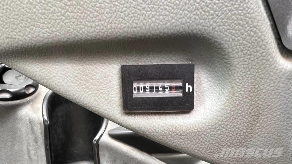 Liebherr R980 SME HD Koparki gąsienicowe