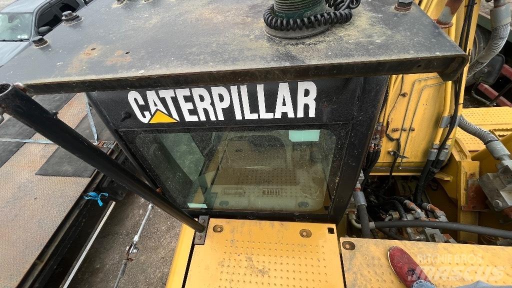 CAT 324 D L Koparki gąsienicowe