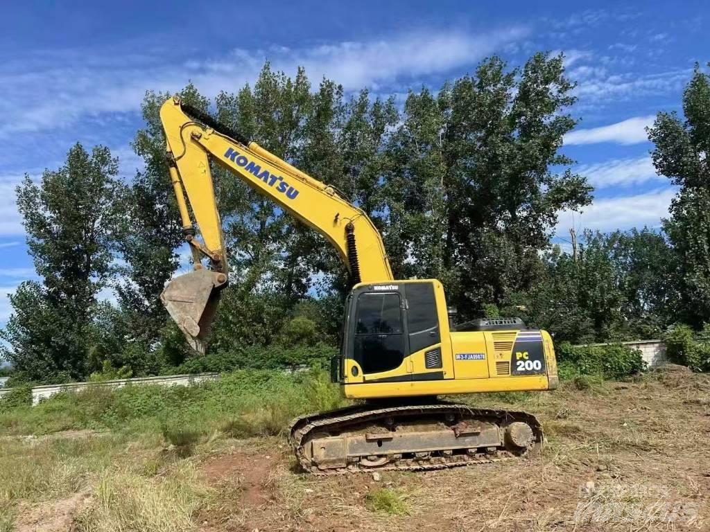 Komatsu PC 200 Koparki gąsienicowe