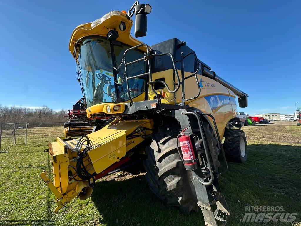 New Holland CX 8080 Kombajny zbożowe