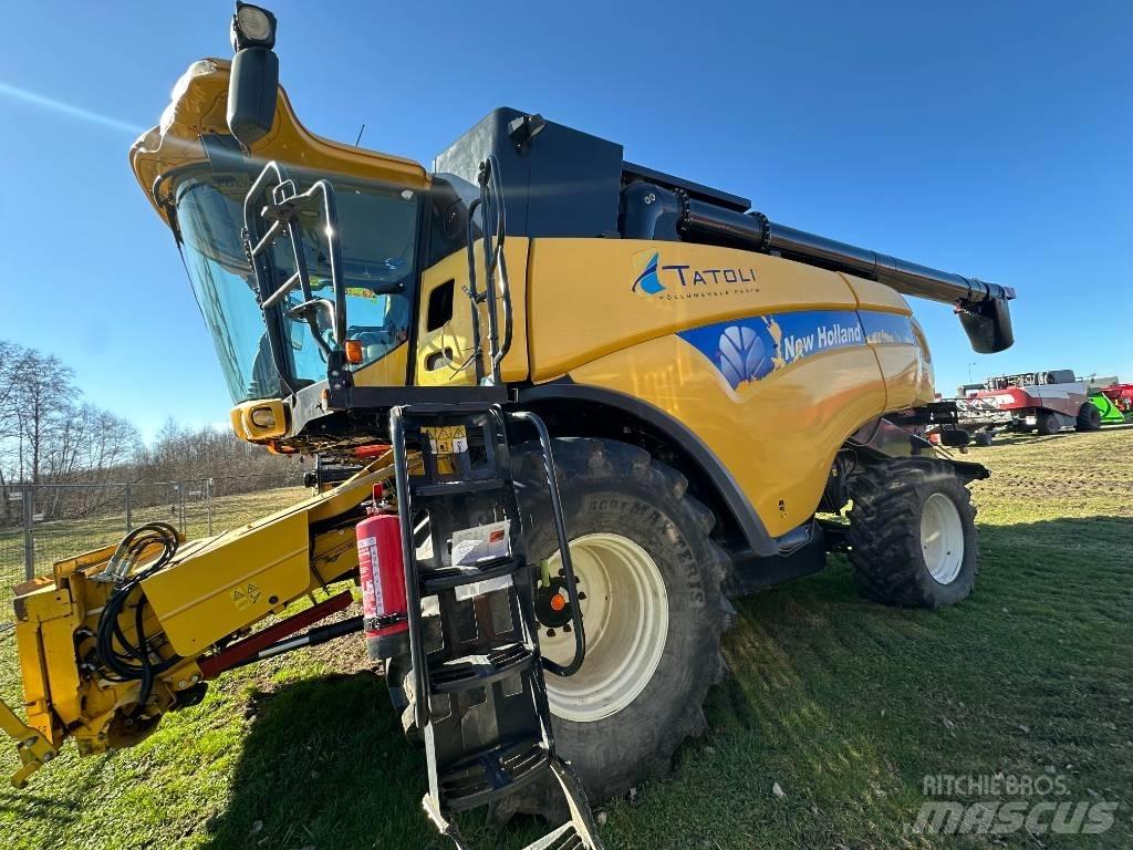 New Holland CX 8080 Kombajny zbożowe