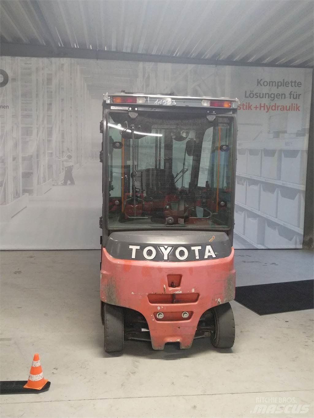 Toyota 8FBMT30 Wózki elektryczne
