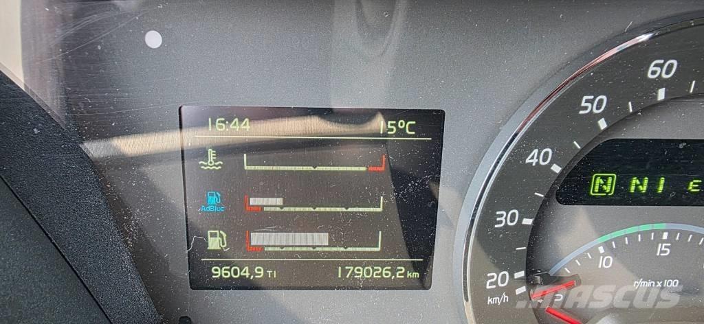 Volvo FH 16 750 Ciężarówki typu Platforma / Skrzynia