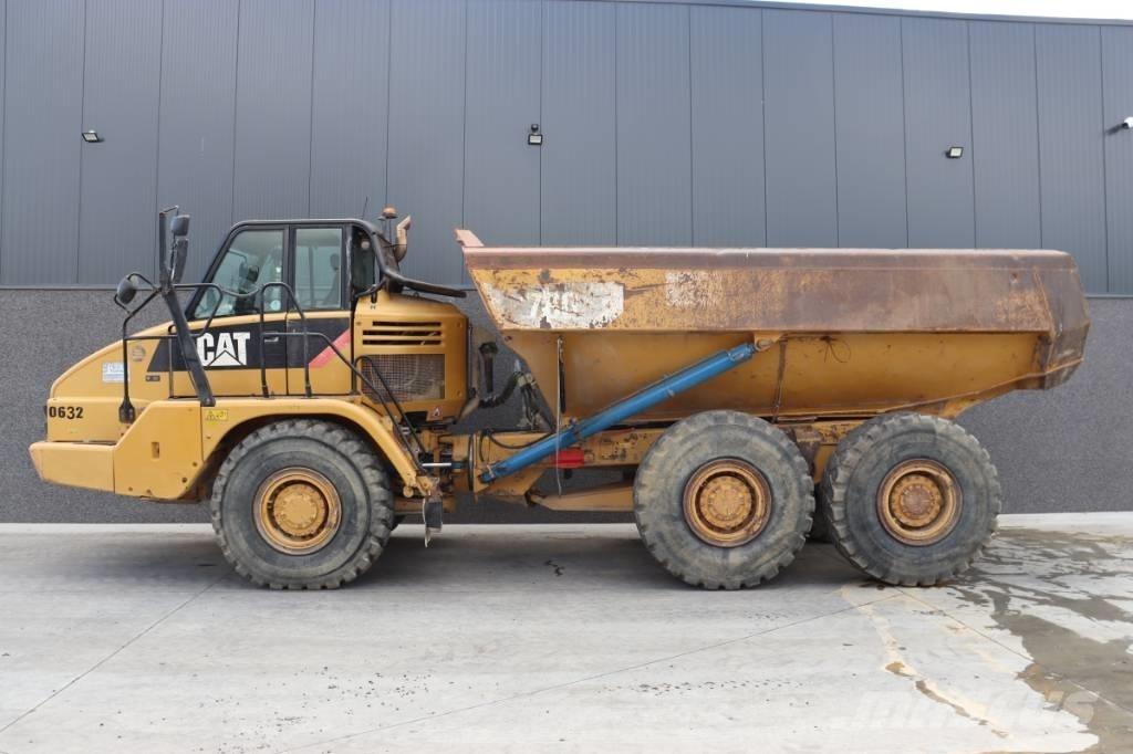 CAT 730 Wozidła przegubowe