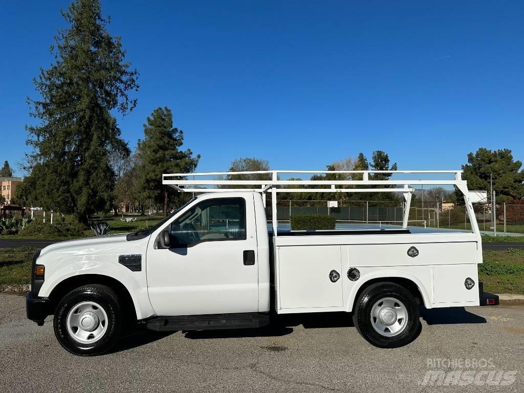 Ford F 250 Pick-upy / Pojazdy z otwieranymi burtami