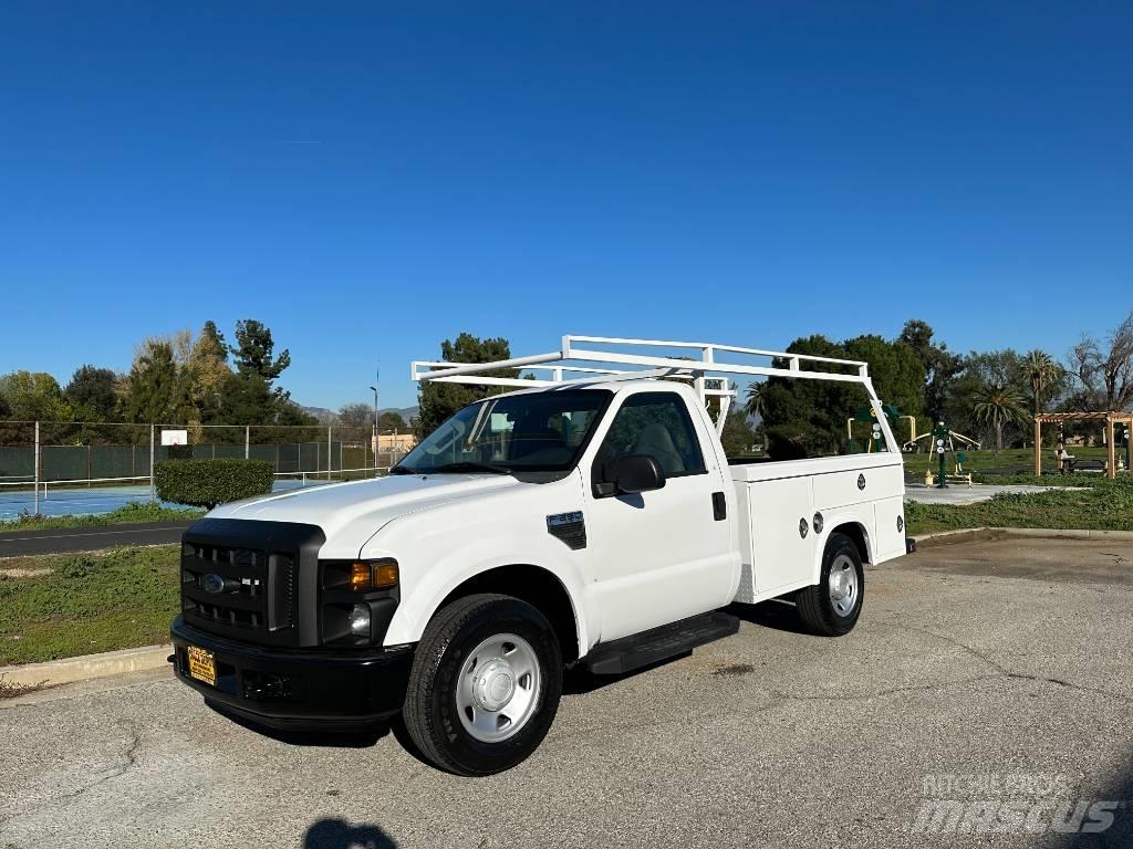 Ford F 250 Pick-upy / Pojazdy z otwieranymi burtami