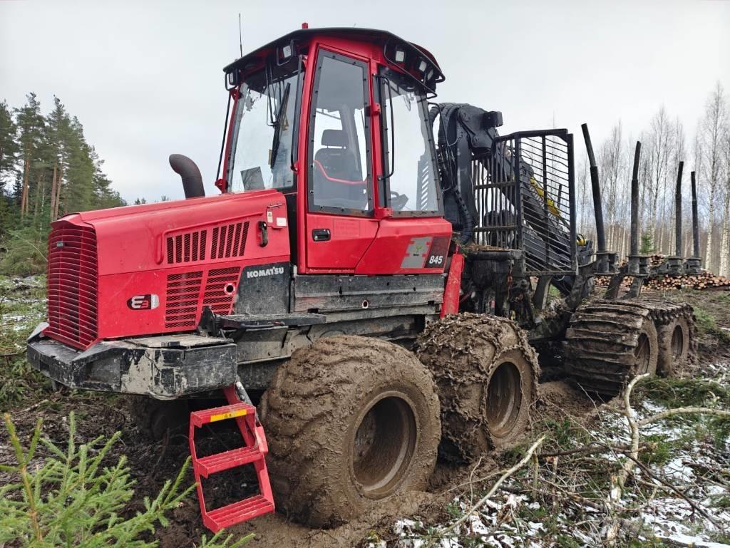 Komatsu 845 Forwardery