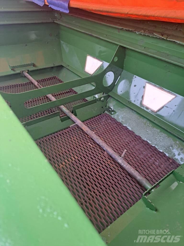 Amazone ZA-M 3000 Rozrzutnik nawozów mineralnych