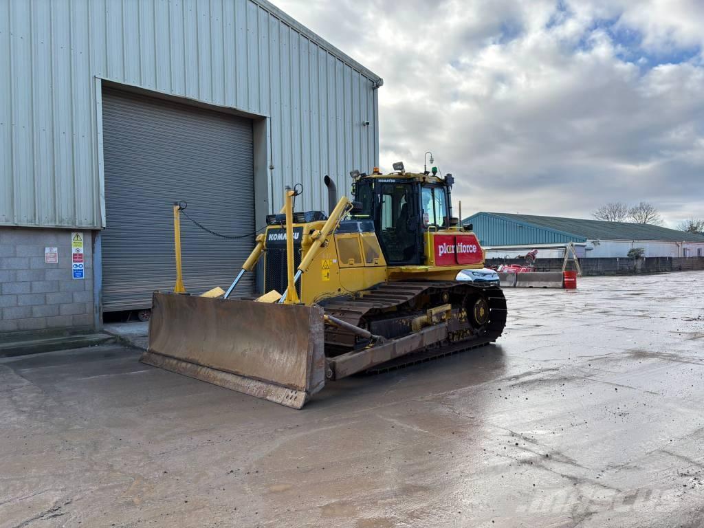 Komatsu D65PX-18E0 Spycharki gąsienicowe