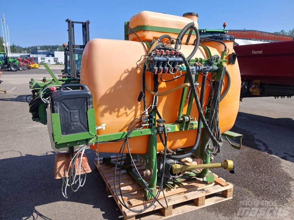 Amazone UF 1200 15m Zamontowane opryskiwacze