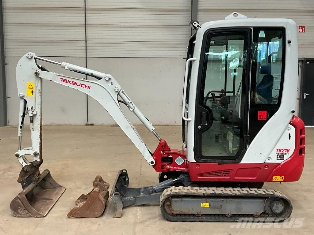Takeuchi TB 216 Minikoparki
