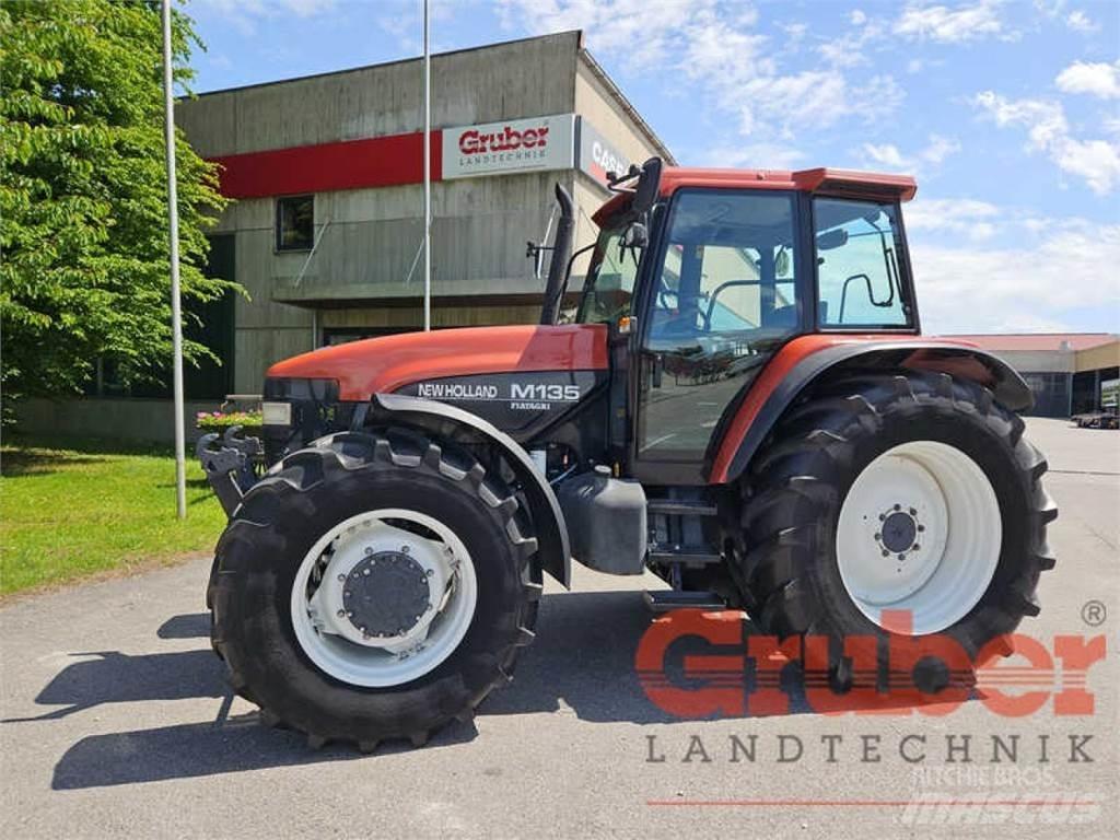 New Holland M 135 Ciągniki rolnicze