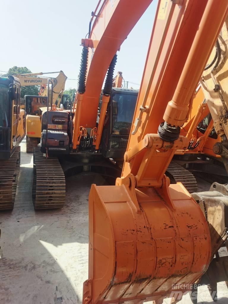 Hitachi ZX 210 Koparki gąsienicowe
