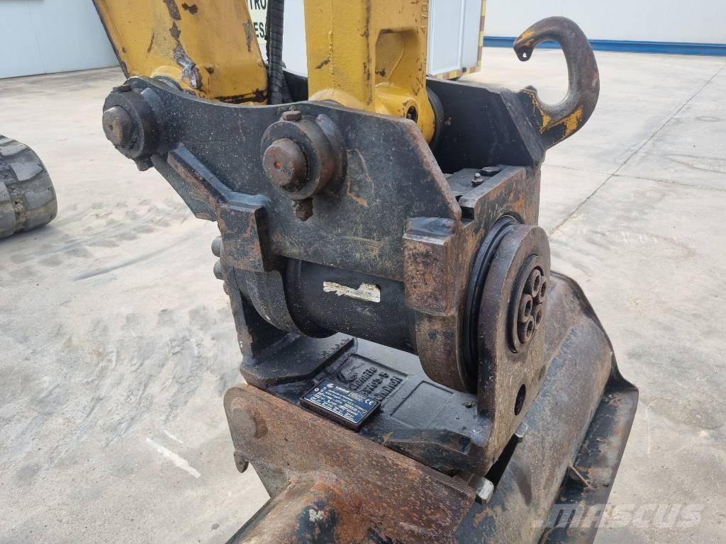 CAT 305E2 Minikoparki