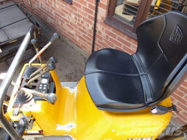 JCB 8008 CTS Minikoparki