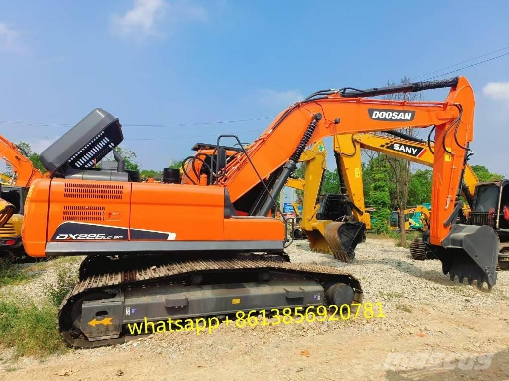 Doosan DX 225 Koparki gąsienicowe