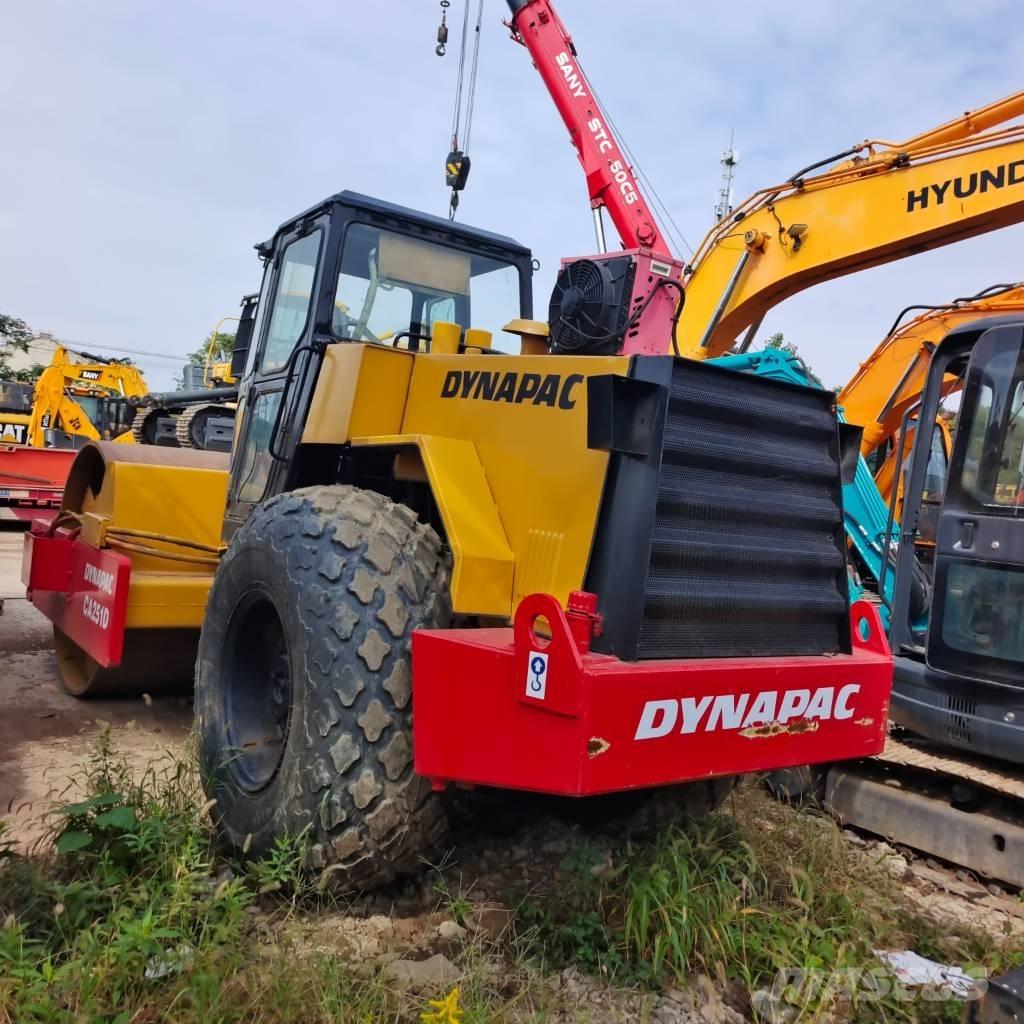 Dynapac CA 251 D Walce jednobębnowe