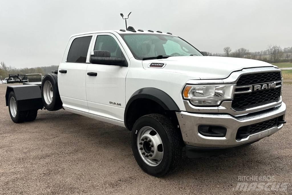 RAM 5500 TRADESMAN Pojazdy pod zabudowę