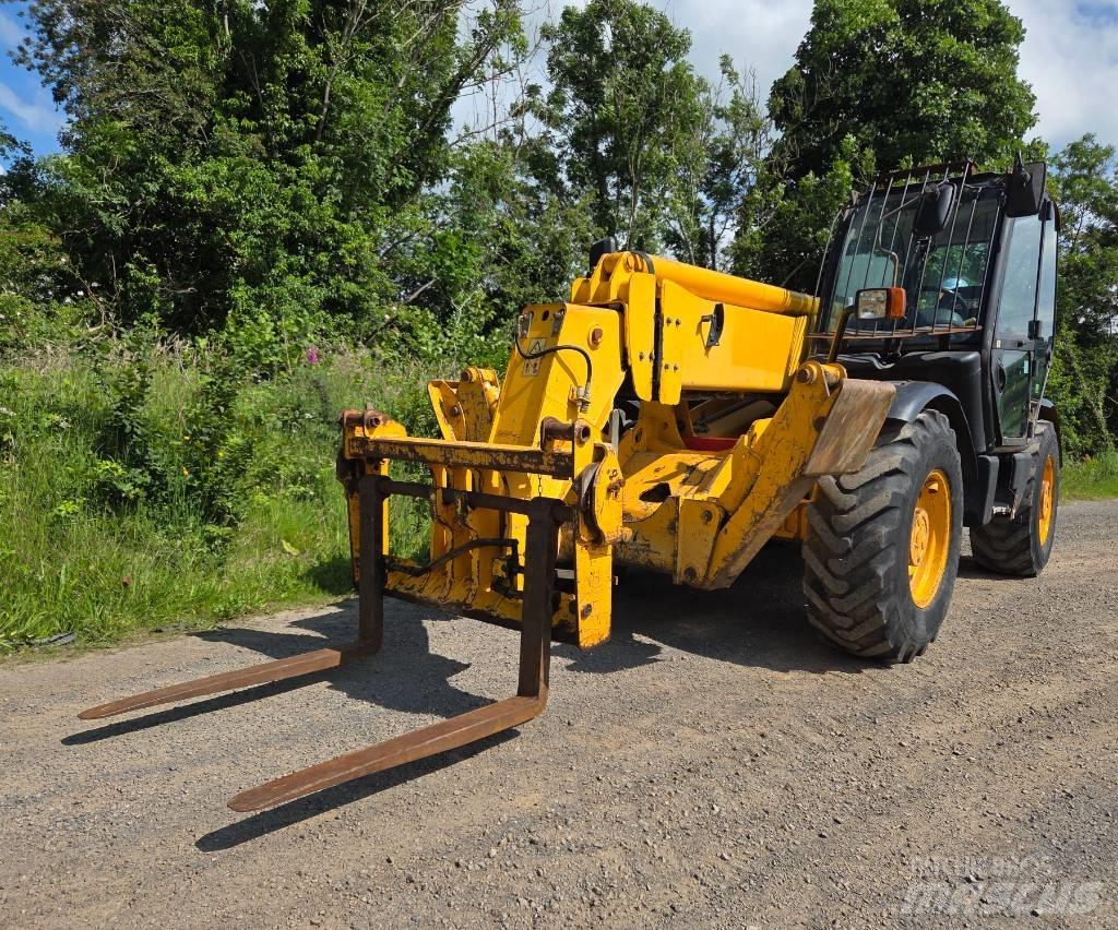 JCB 535-140 Ładowarki teleskopowe