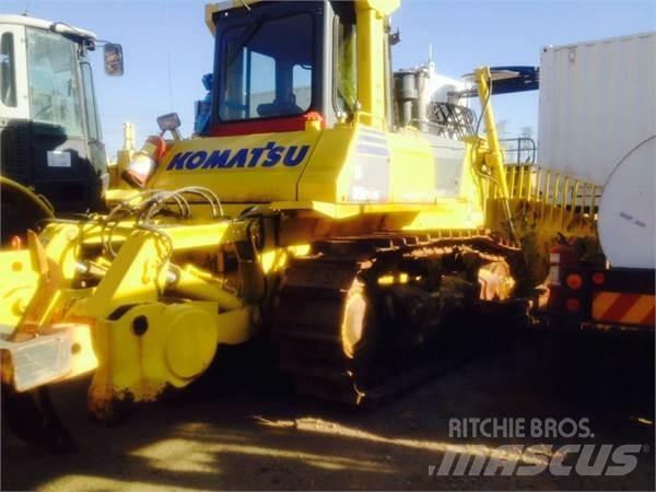Komatsu D85EX-15 Spycharki gąsienicowe