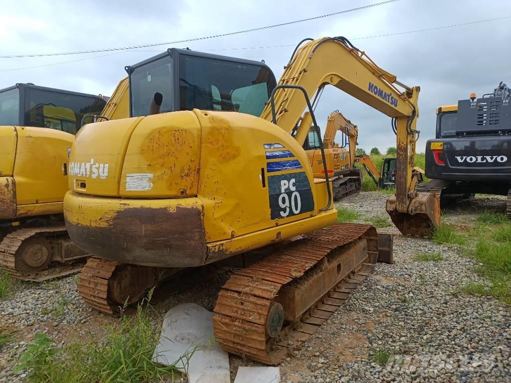 Komatsu PC 90 Koparki gąsienicowe