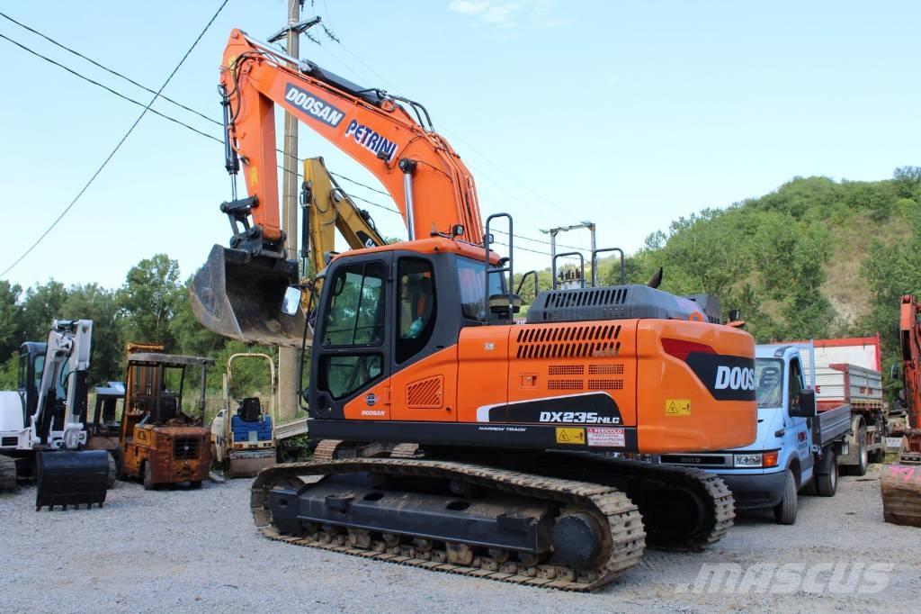 Doosan DX 235 NLC-5 Koparki gąsienicowe