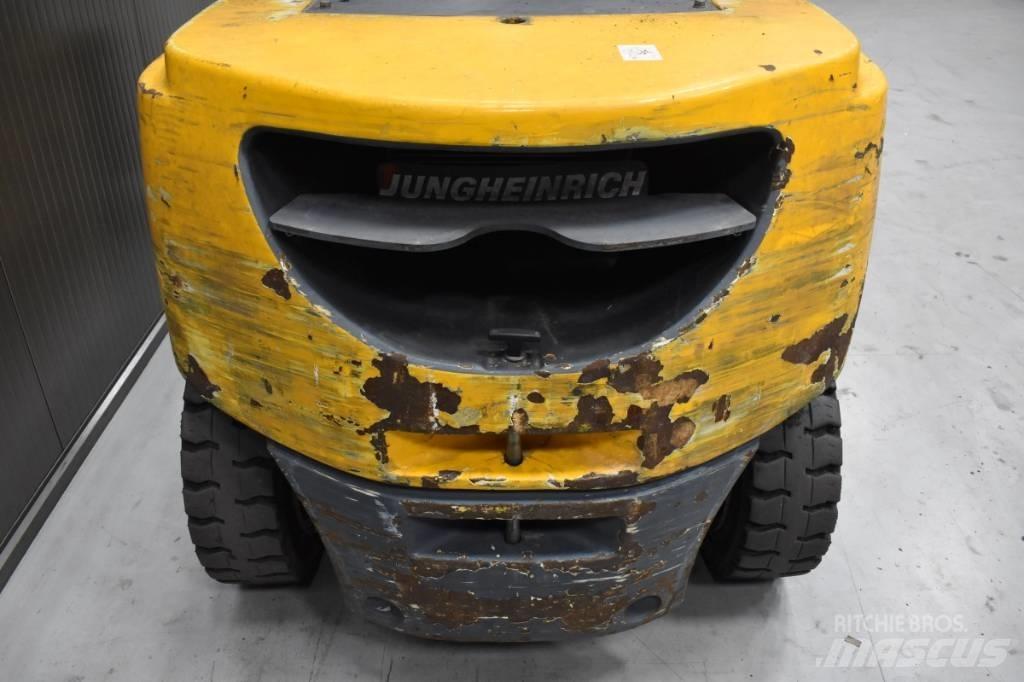 Jungheinrich DFG 550 Wózki Diesla
