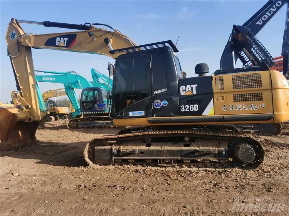 CAT 326D Koparki gąsienicowe
