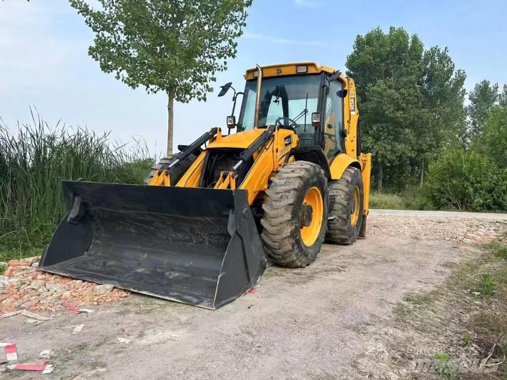 JCB 4 CX Koparko-ładowarki