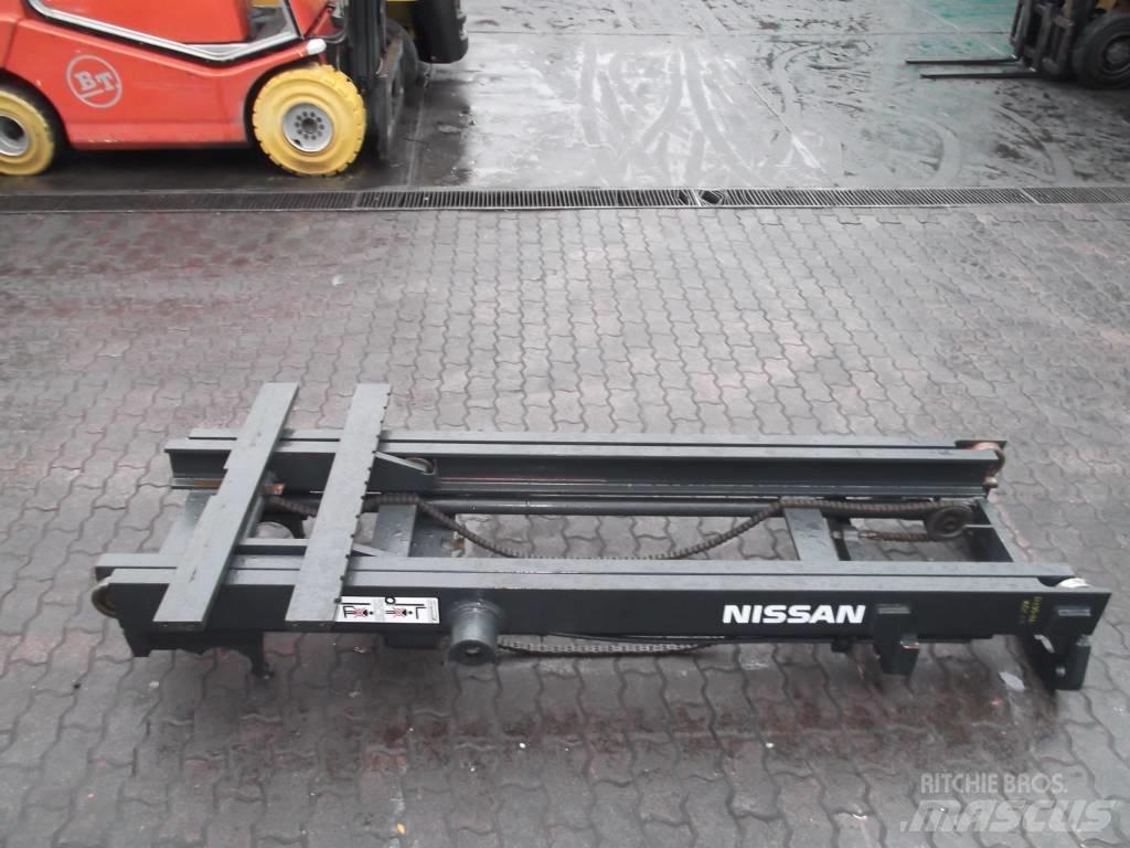 Nissan FD25 M-0441 Maszty
