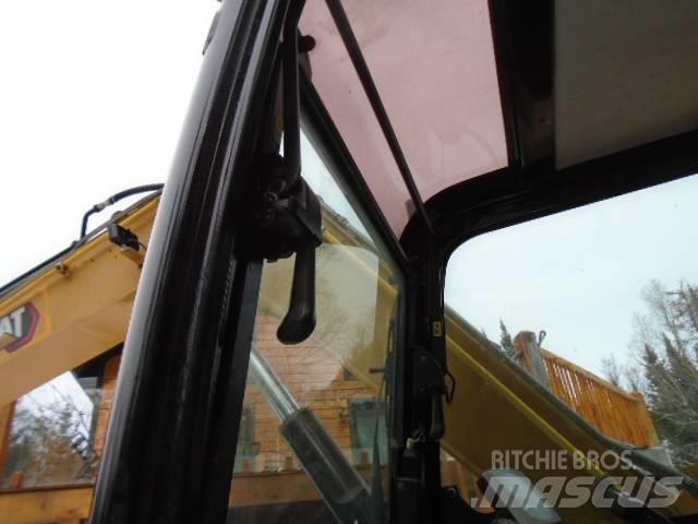 CAT 307 E2 Koparki gąsienicowe