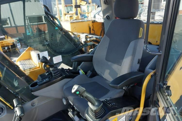 Volvo EC 250 E NL Koparki gąsienicowe