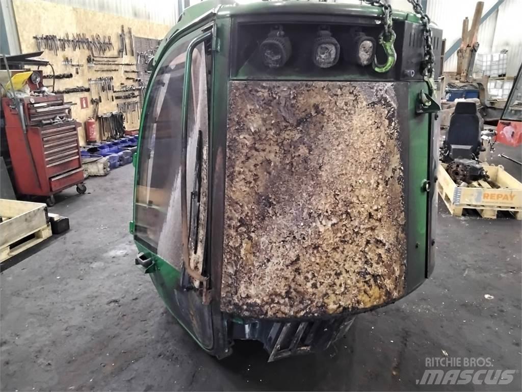 John Deere 1470G Kabiny i wnętrze