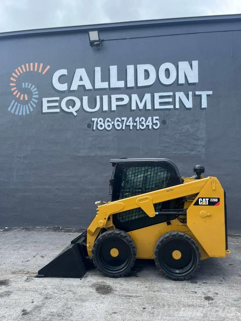 CAT 226 D Ładowarki burtowe
