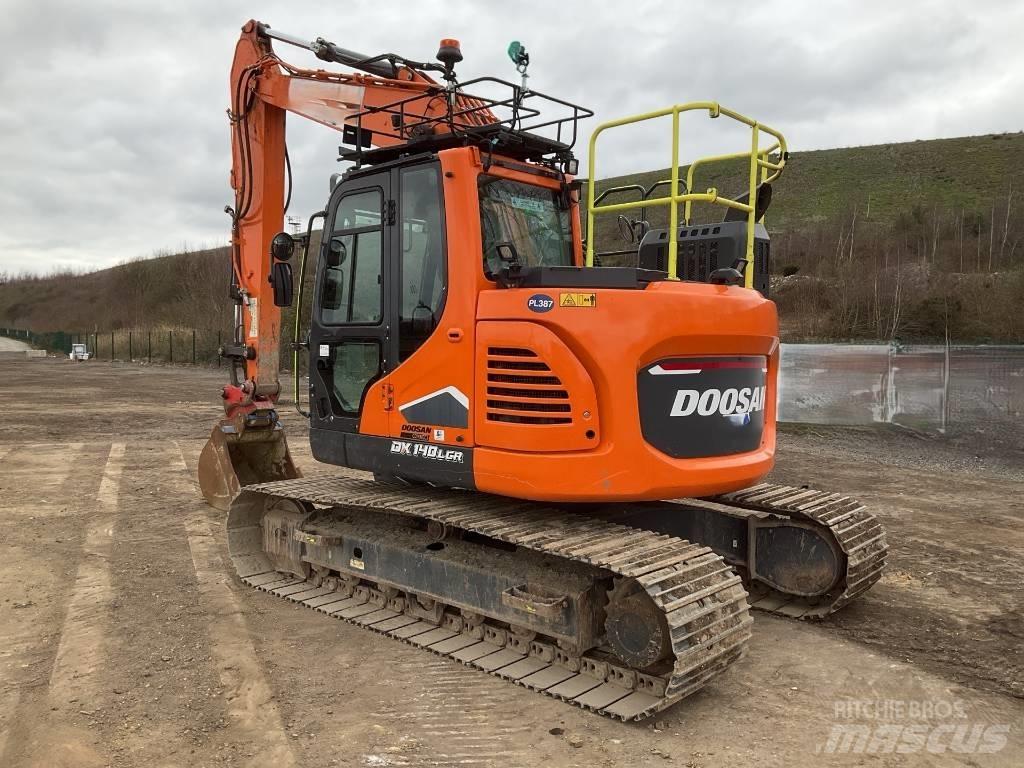 Develon DX140LCR-7 Koparki gąsienicowe
