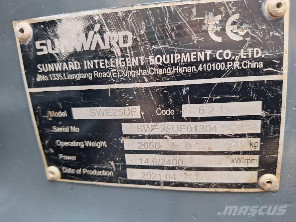 Sunward SWE 25 UF Minikoparki