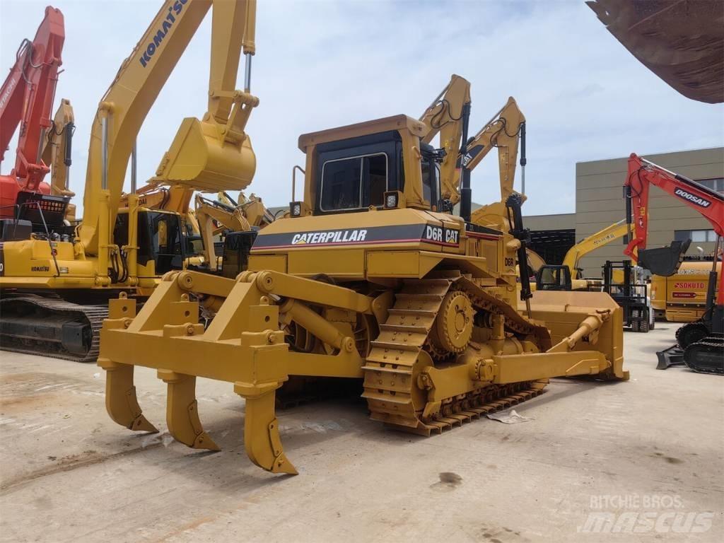 CAT D 6 R Spycharki gąsienicowe