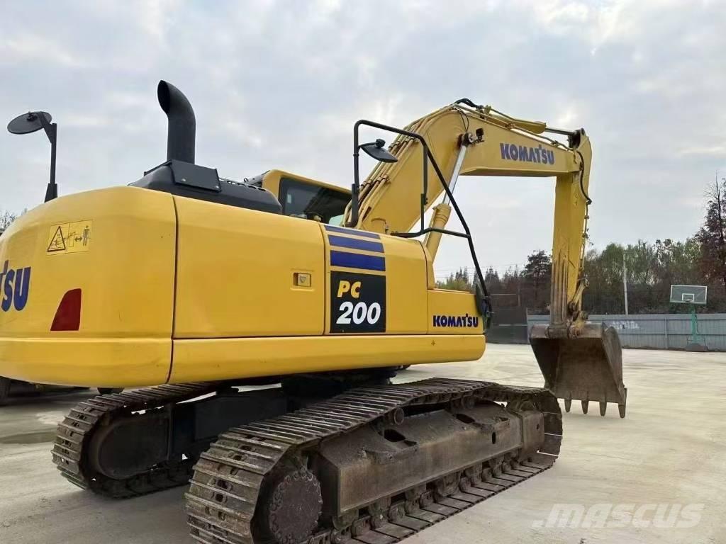 Komatsu PC 200 Koparki gąsienicowe