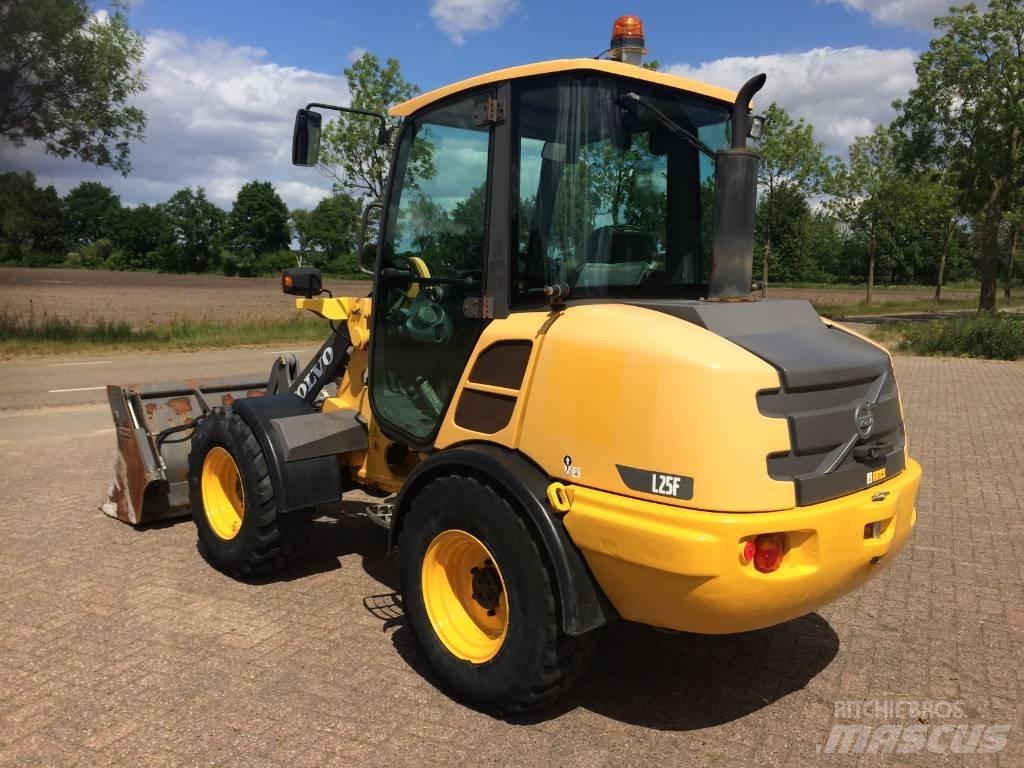 Volvo L 25 F Ładowarki kołowe