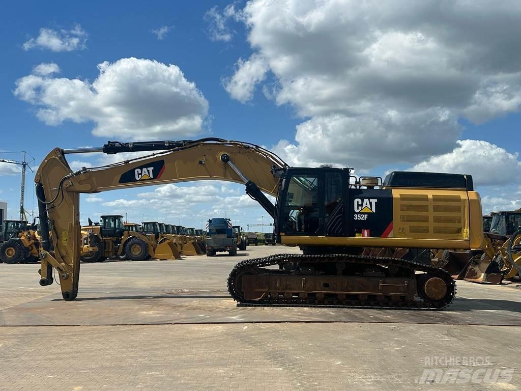 CAT 352F Koparki gąsienicowe