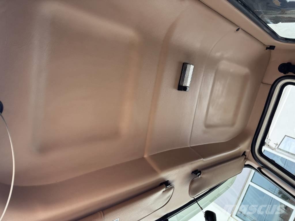 Mack CV 713 Wywrotki