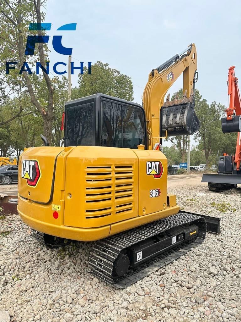 CAT 306 Minikoparki