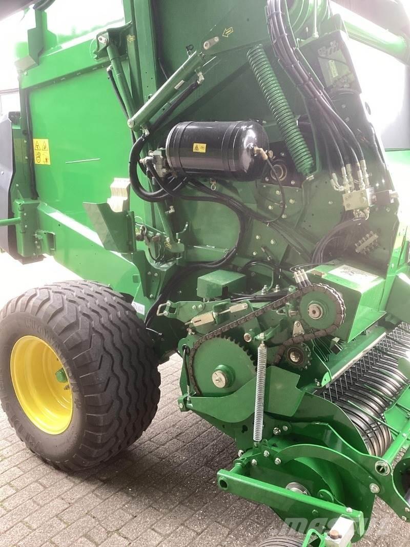 John Deere V461M Prasy zwijające